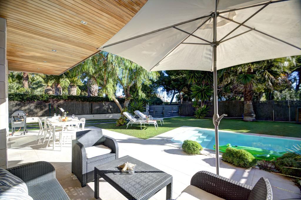 Villa Tarantino Sitges Eksteriør bilde